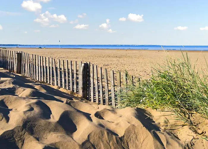 Casa de Férias 2 Bedroom Awesome In Saint-nazaire Saint-Nazaire (Loire-Atlantique)