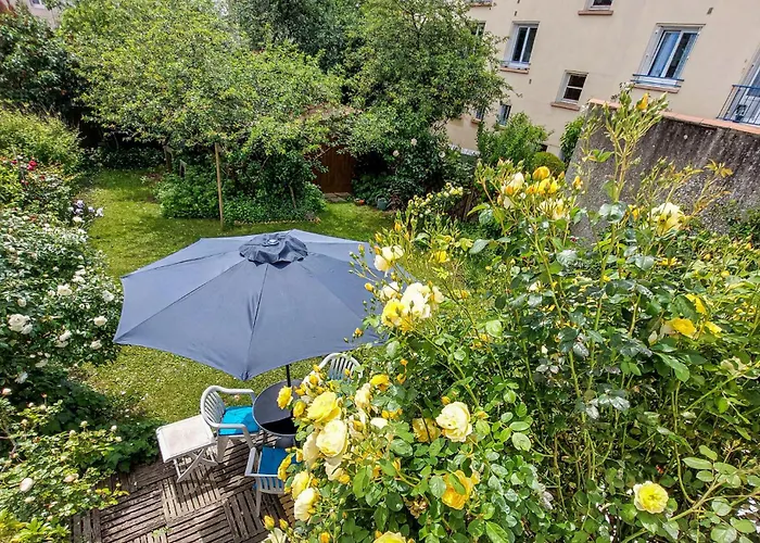 Casa de Férias 2 Bedroom Awesome In Saint-nazaire